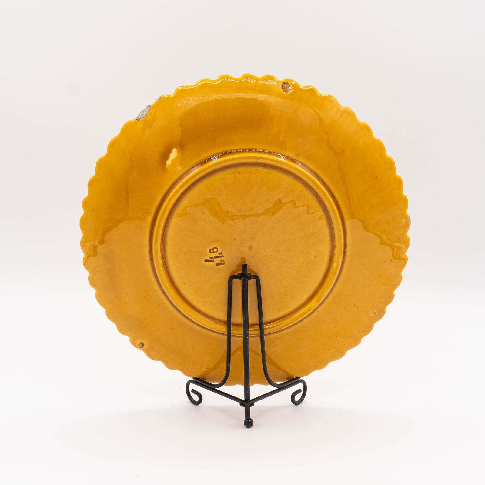 Antique Art Nouveau Yellow Majolica "Marguerite" Plate   Smf Schramberg   1920s photo for sale
