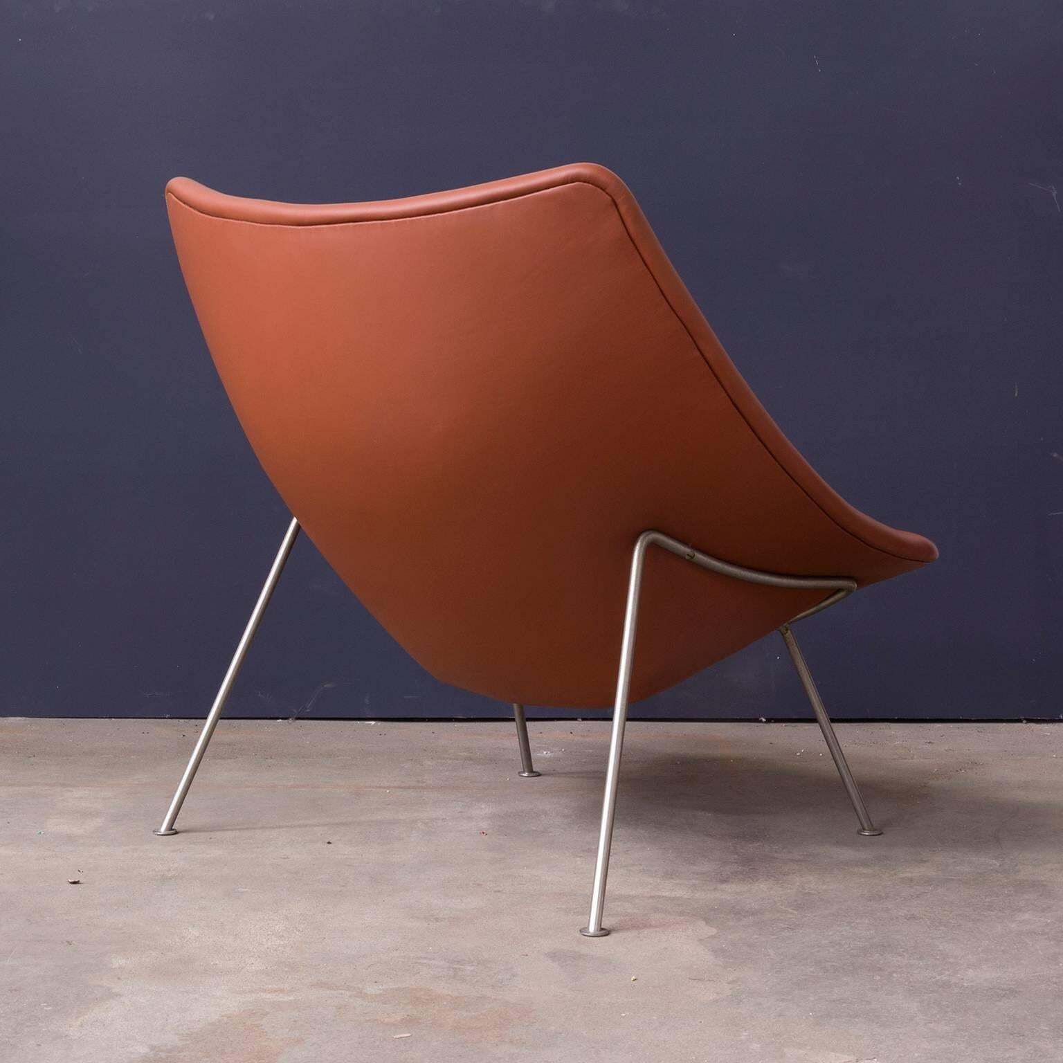 1959, Pierre Paulin, Large Early Oyster, Easy Chair F157 In Brown Leather photo for sale