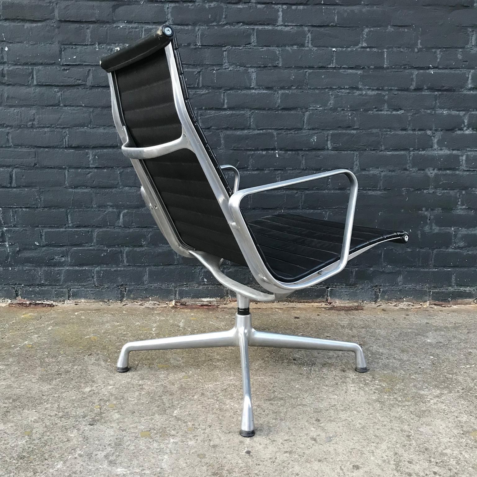 1958, Ray & Charles Eames For Vitra Lounge Chair Ea 116 In Black Leather photo for sale