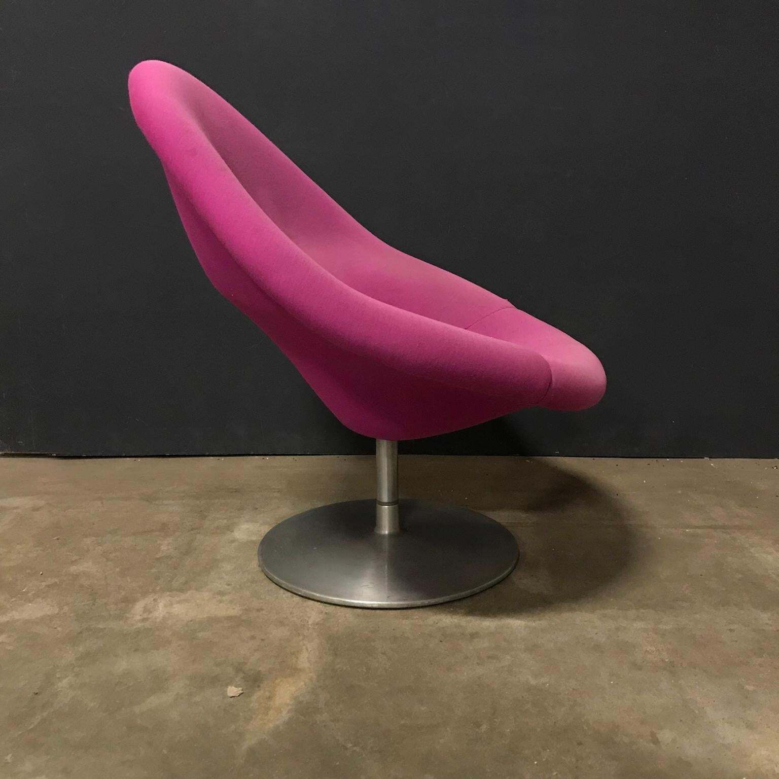 1959, Pierre Paulin For Artifort, Early Globe Chair In Pink Fabric photo for sale