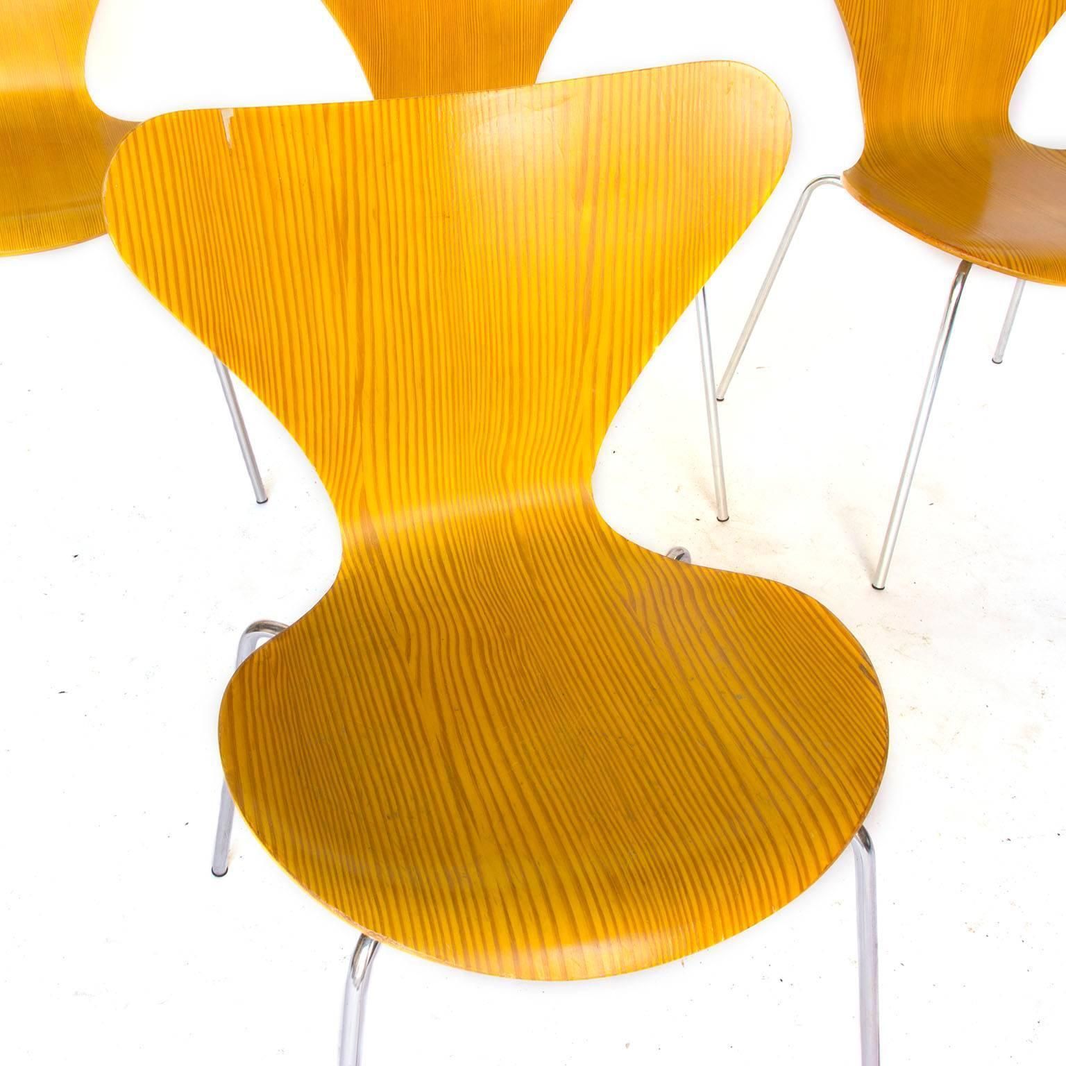 1955, Arne Jacobsen, Set Of Six Rare Vintage Laminated 3107 Butterfly Chair photo Furniture