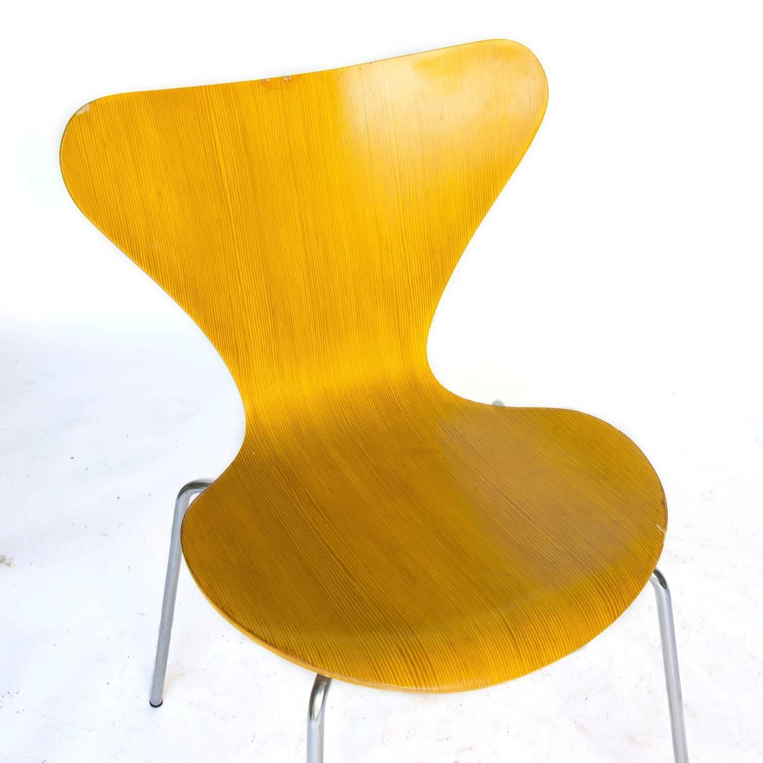 1955, Arne Jacobsen, Set Of Six Rare Vintage Laminated 3107 Butterfly Chair photo vinterior