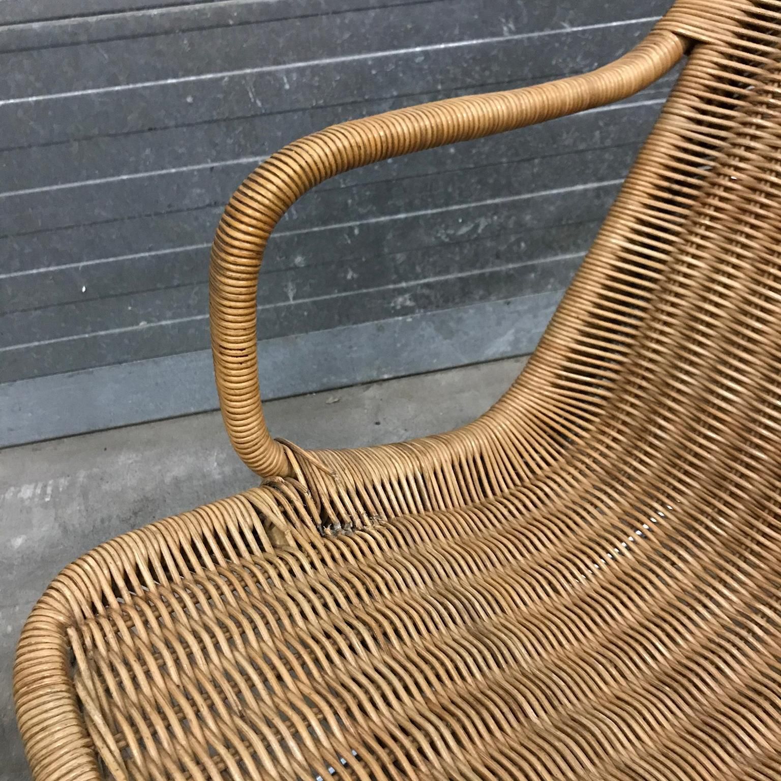 photo vinterior 1961 Dirk Van Sliedregt, Rare 514 Original Wicker Lounge Chair With Chrome Base