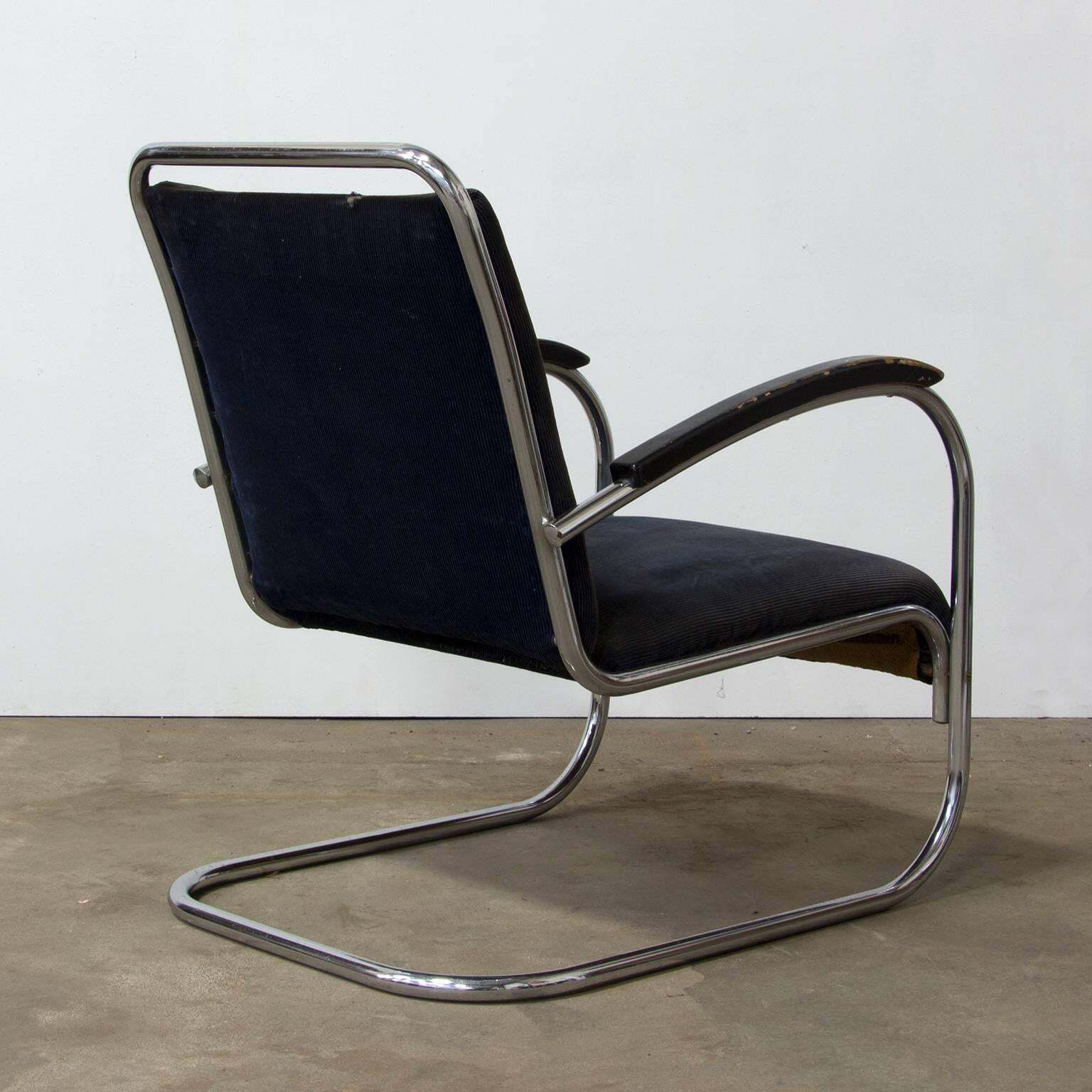 1930s, Paul Schuitema Easy Chair, Fabric With Black Lacquered Wooden Armrests photo for sale