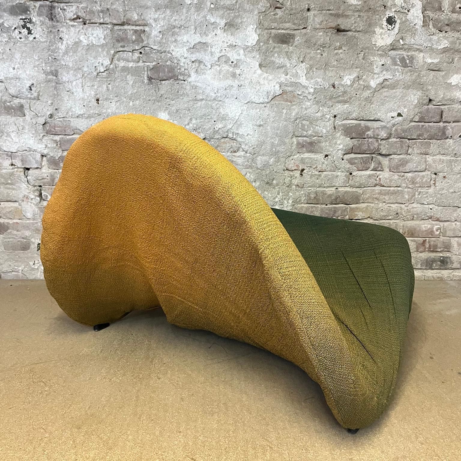 1967, Tongue By Pierre Paulin By Artifort In Orange Green Upholstery photo Furniture