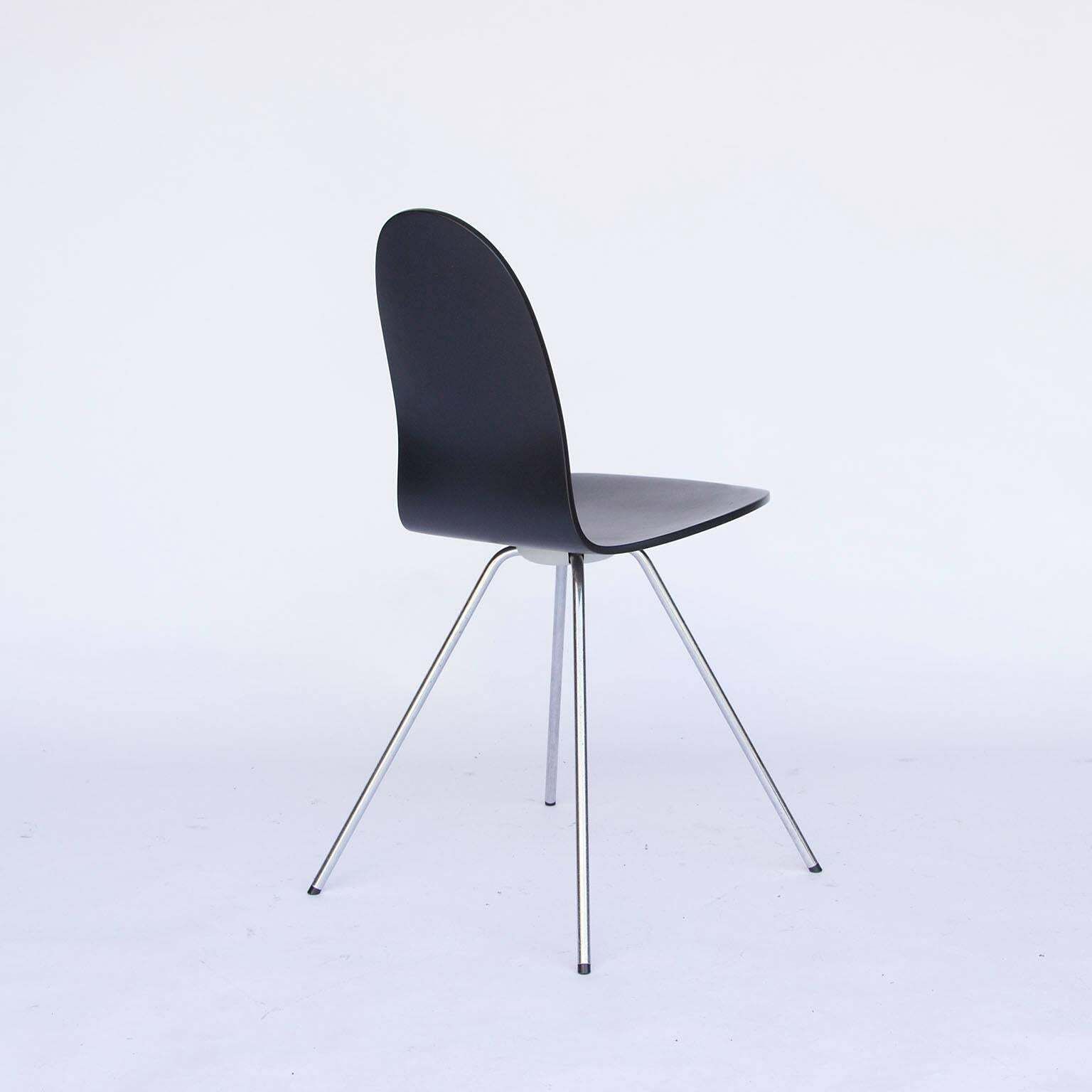 1955, Arne Jacobsen, Tongue Chair Black Lacquered photo furniture
