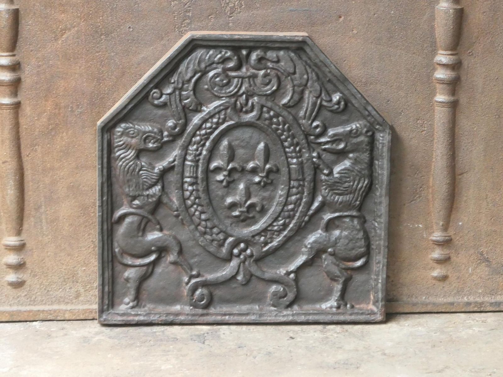 French Louis XIV Style 'Arms Of France' Fireback / Backsplash, 20th Century photo 320.0
