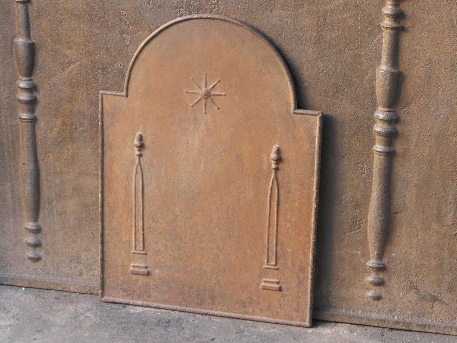 Antique French 'Pillars Of Freedom' Fireback / Backsplash, 18th   19th C. photo vinterior