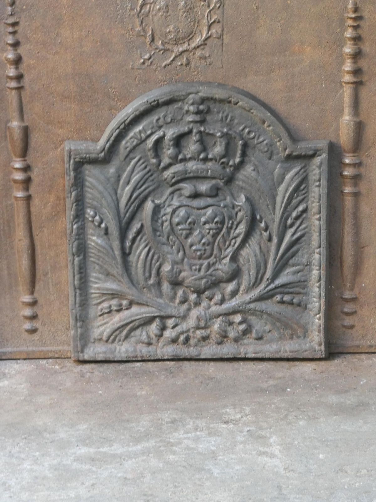 French Louis XIV Style 'Seul Contre Tous' Fireback / Backsplash, 20th Century photo for sale