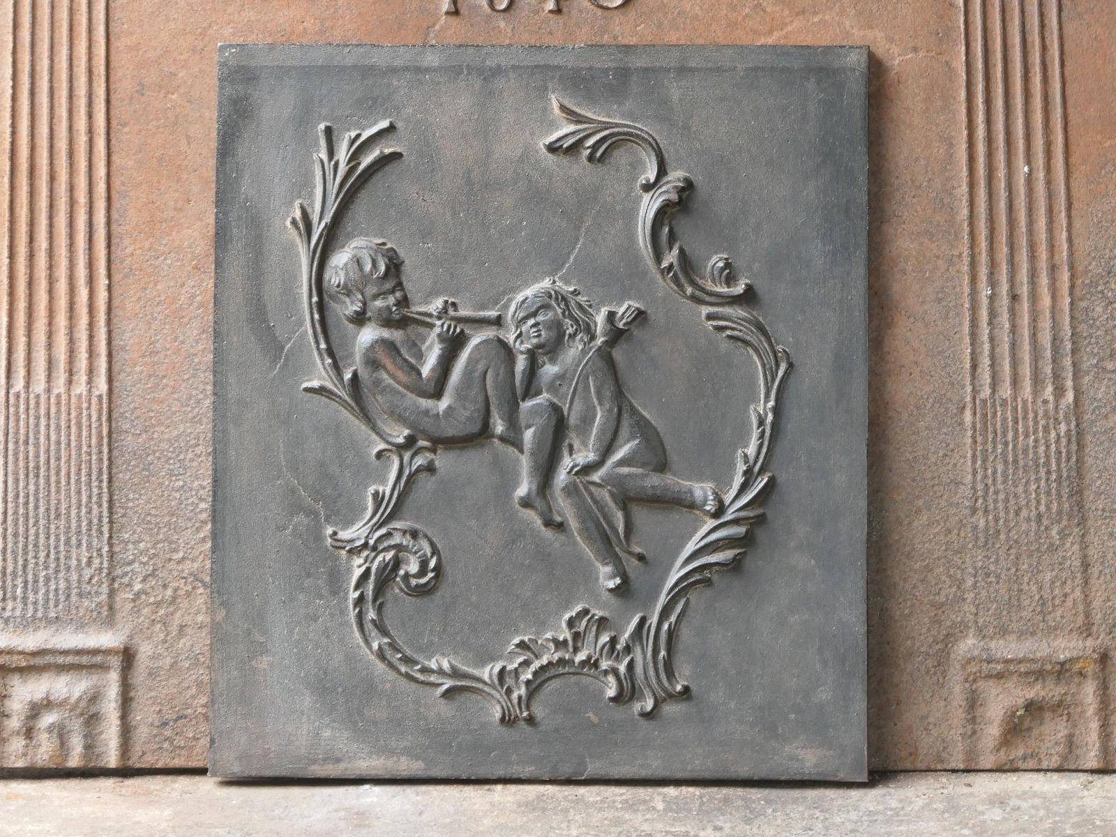 French Victorian Style 'Allegory Of Love' Fireback / Backsplash, 20th Century photo 405.0