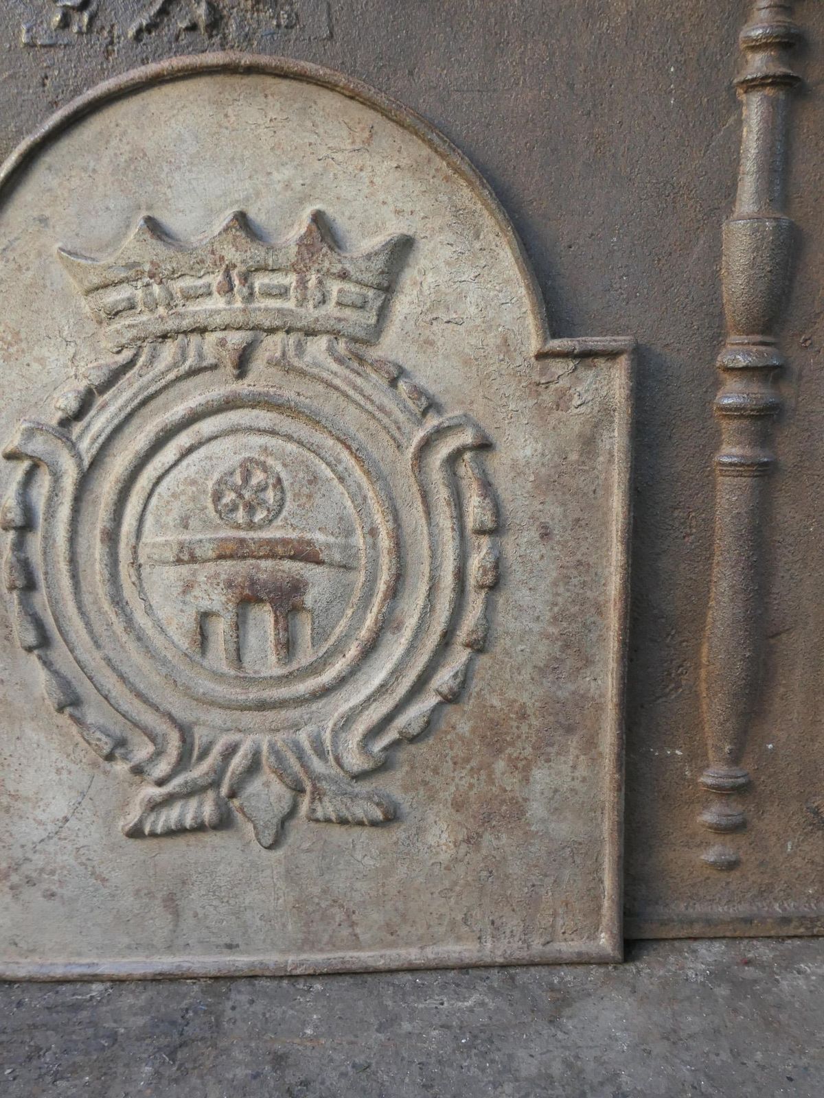 photo for sale French Louis XIV Style 'Coat Of Arms' Fireback / Backsplash, 20th Century