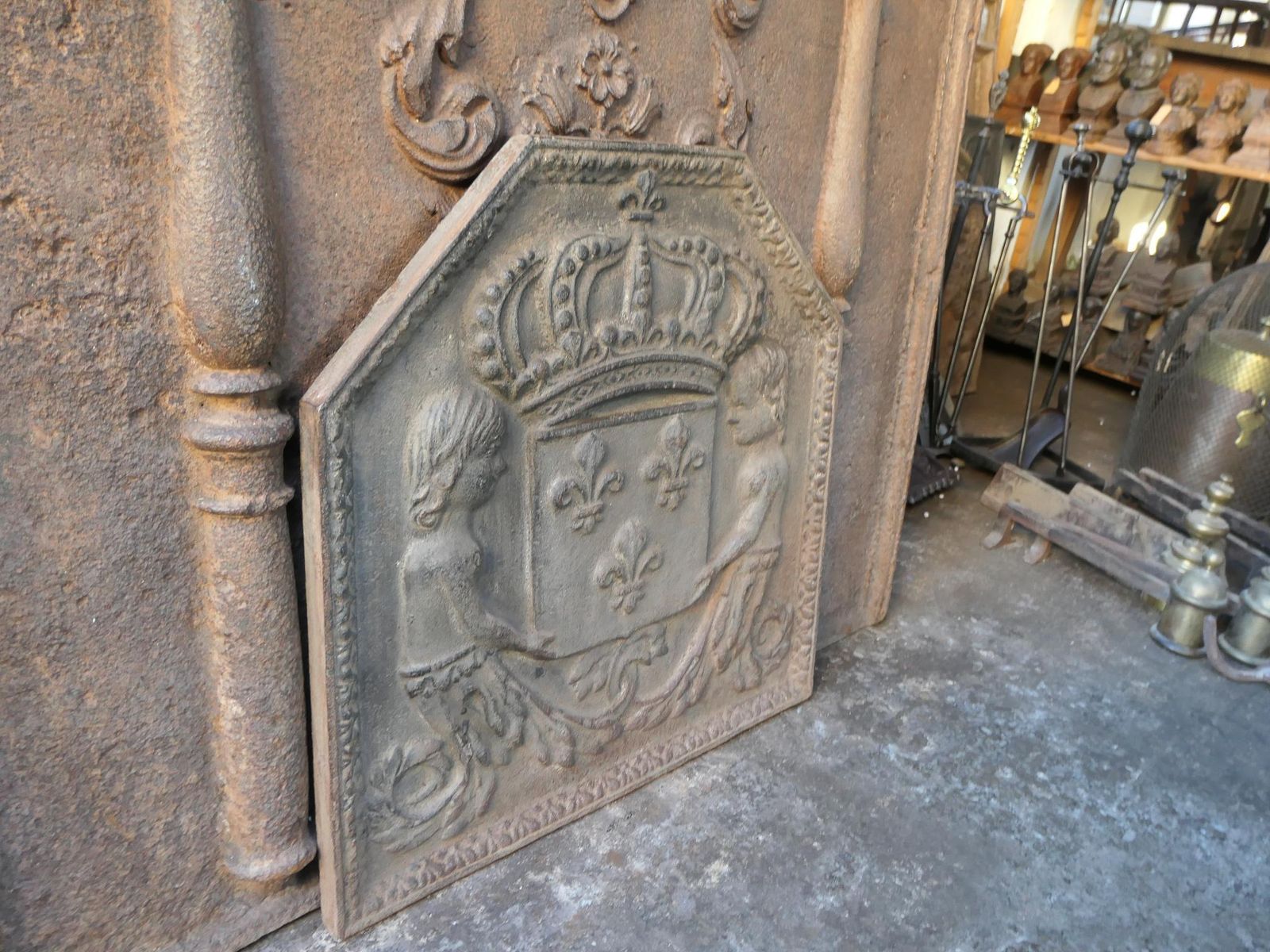 French Renaissance Style 'Arms Of France' Fireback / Backsplash photo vintage