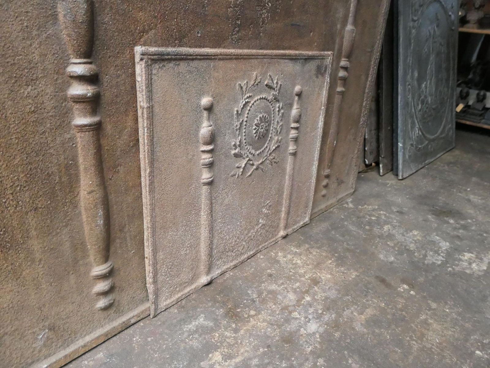 746.0 Antique French Neoclassical Fireback / Backsplash, 18th   19th Century photo