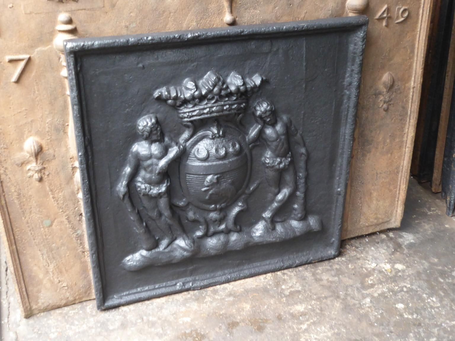 French Louis XIV Style Coat Of Arms Fireback / Backsplash photo 746.0