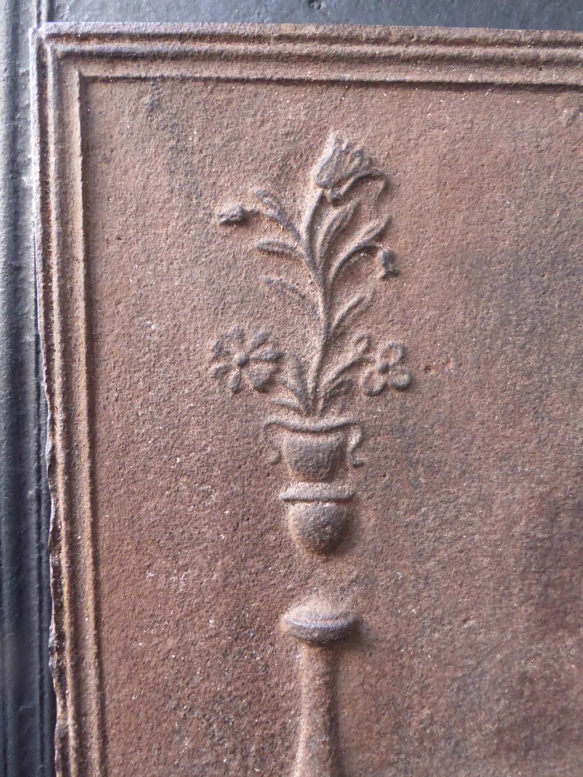 French Louis XV 'Pillars Of Hercules' Fireback / Backsplash, 18th Century photo vinterior