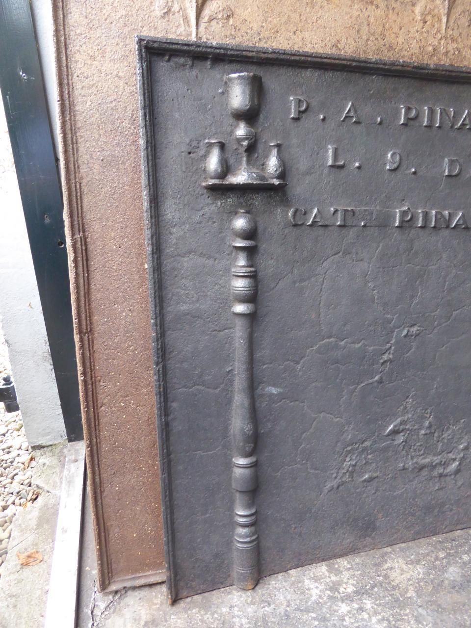 18th Century French 'Pillars With Ihs Monogram' Fireback / Backsplash photo vinterior