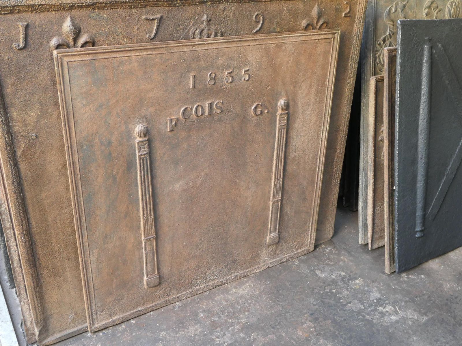 Antique French Neoclassical 'Pillars Of Freedom' Fireback / Backsplash photo vinterior