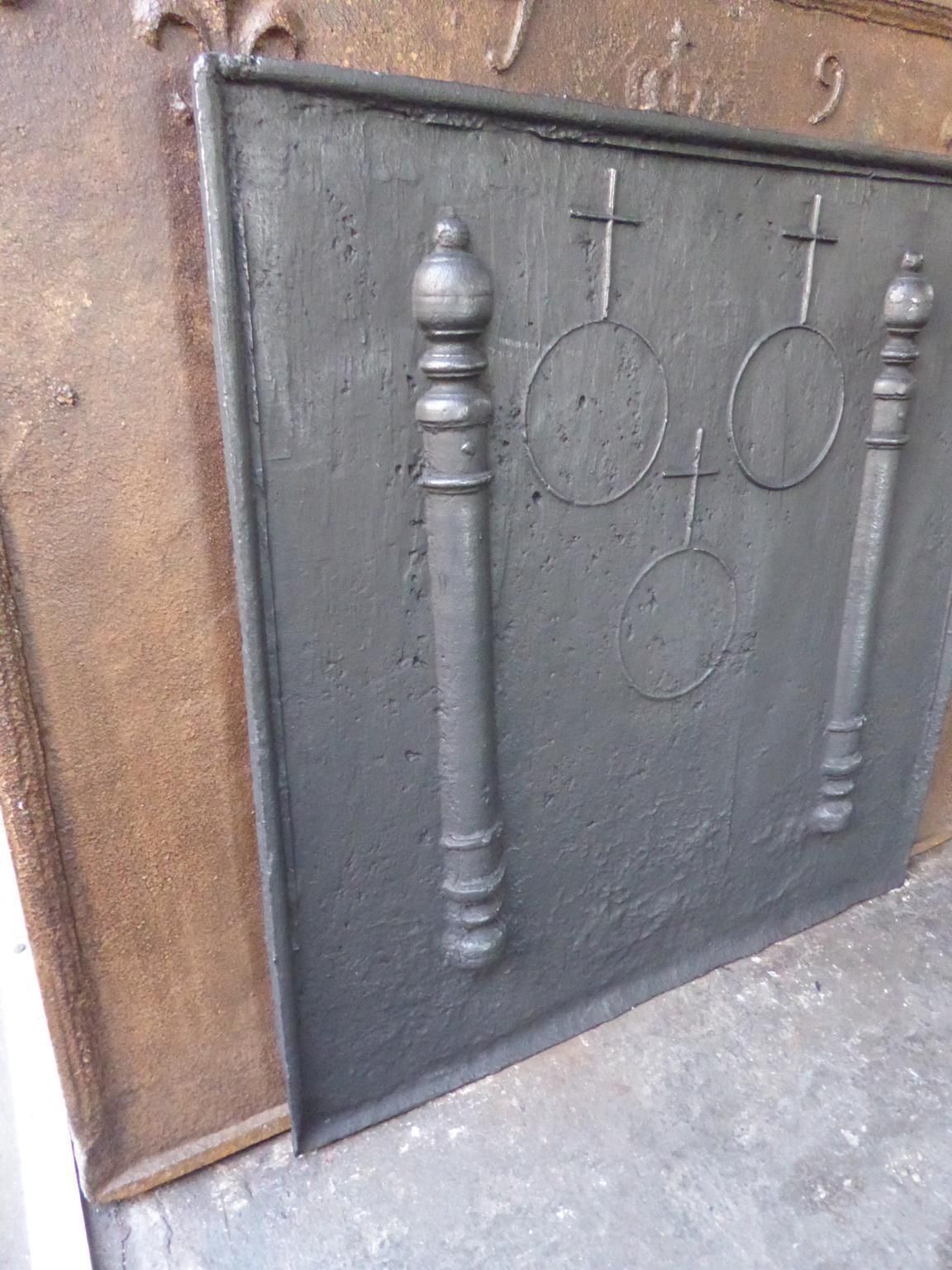 French Fireback / Backsplash With Pillars Of Hercules And Orbs, 18th Century photo 1002.0