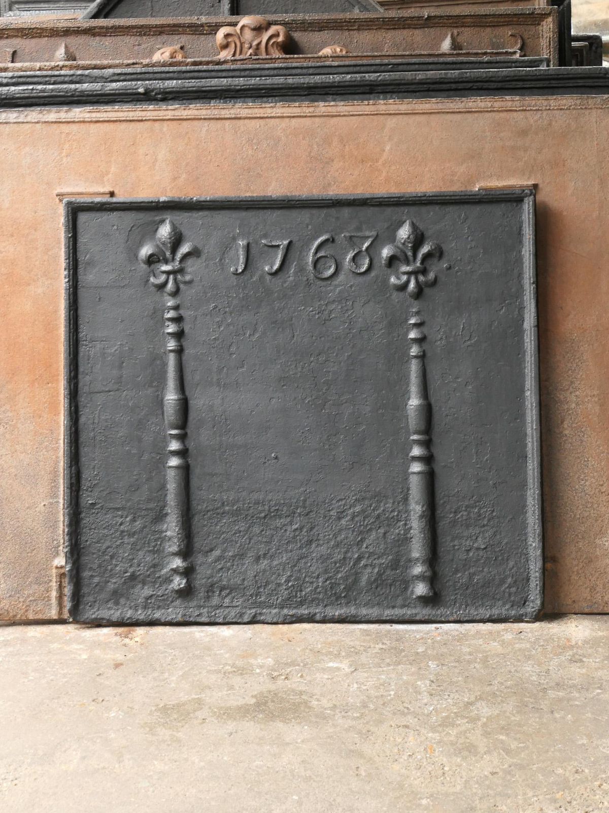 18th C. French Louis XV Fireback / Backsplash With Pillars And Fleurs De Lys photo Home Fixtures