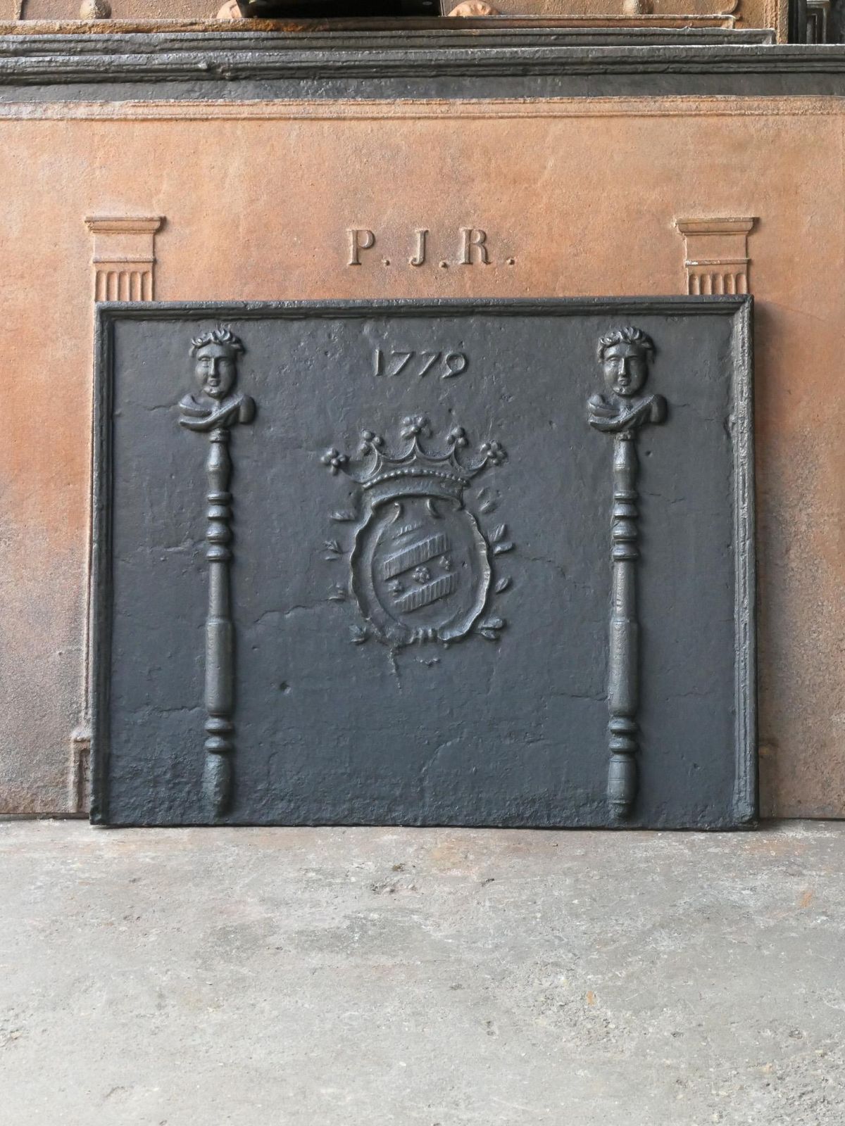 18th Century French Louis XV 'Coat Of Arms' Fireback / Backsplash, Dated 1779 photo for sale