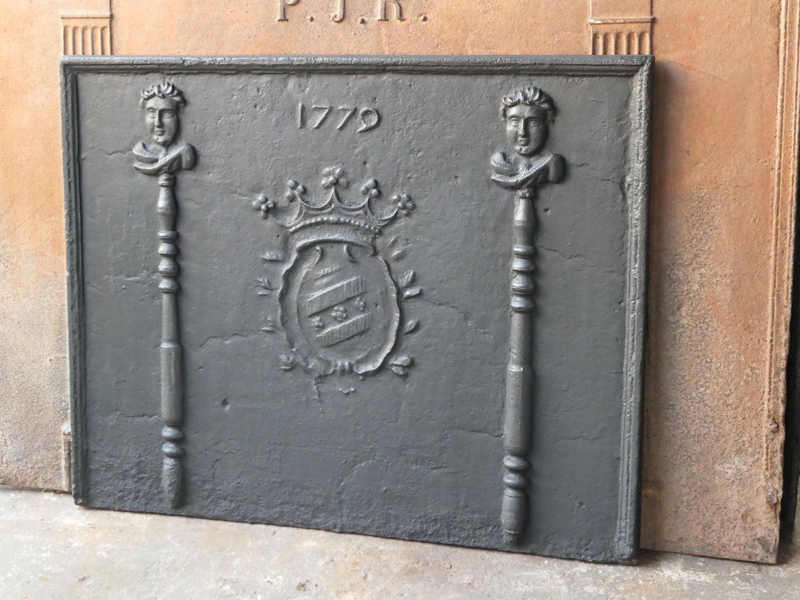 18th Century French Louis XV 'Coat Of Arms' Fireback / Backsplash, Dated 1779 photo vintage