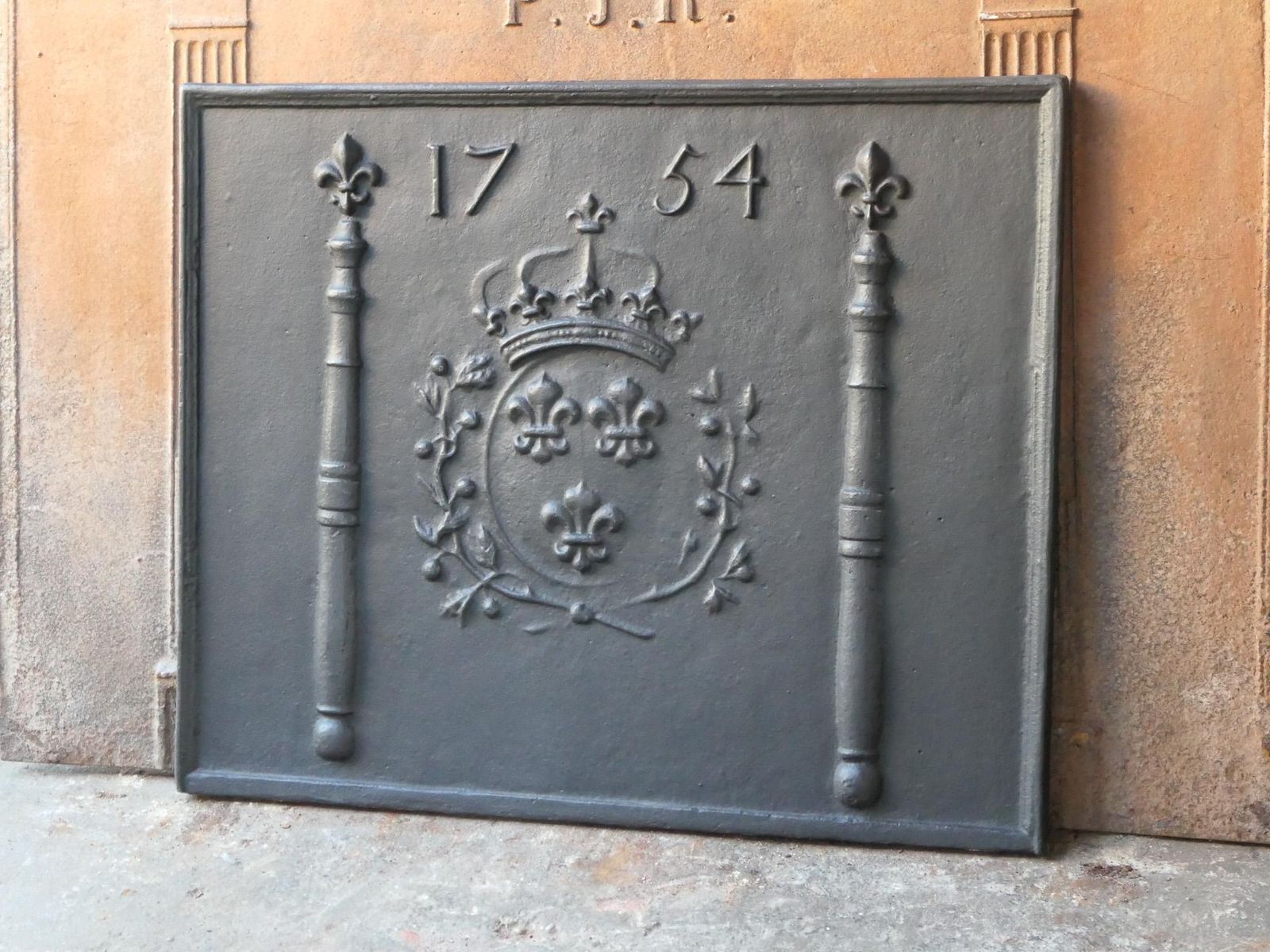 18th Century French Louis XIV 'Arms Of France' Fireback / Backsplash, Dated 1754 photo vinterior