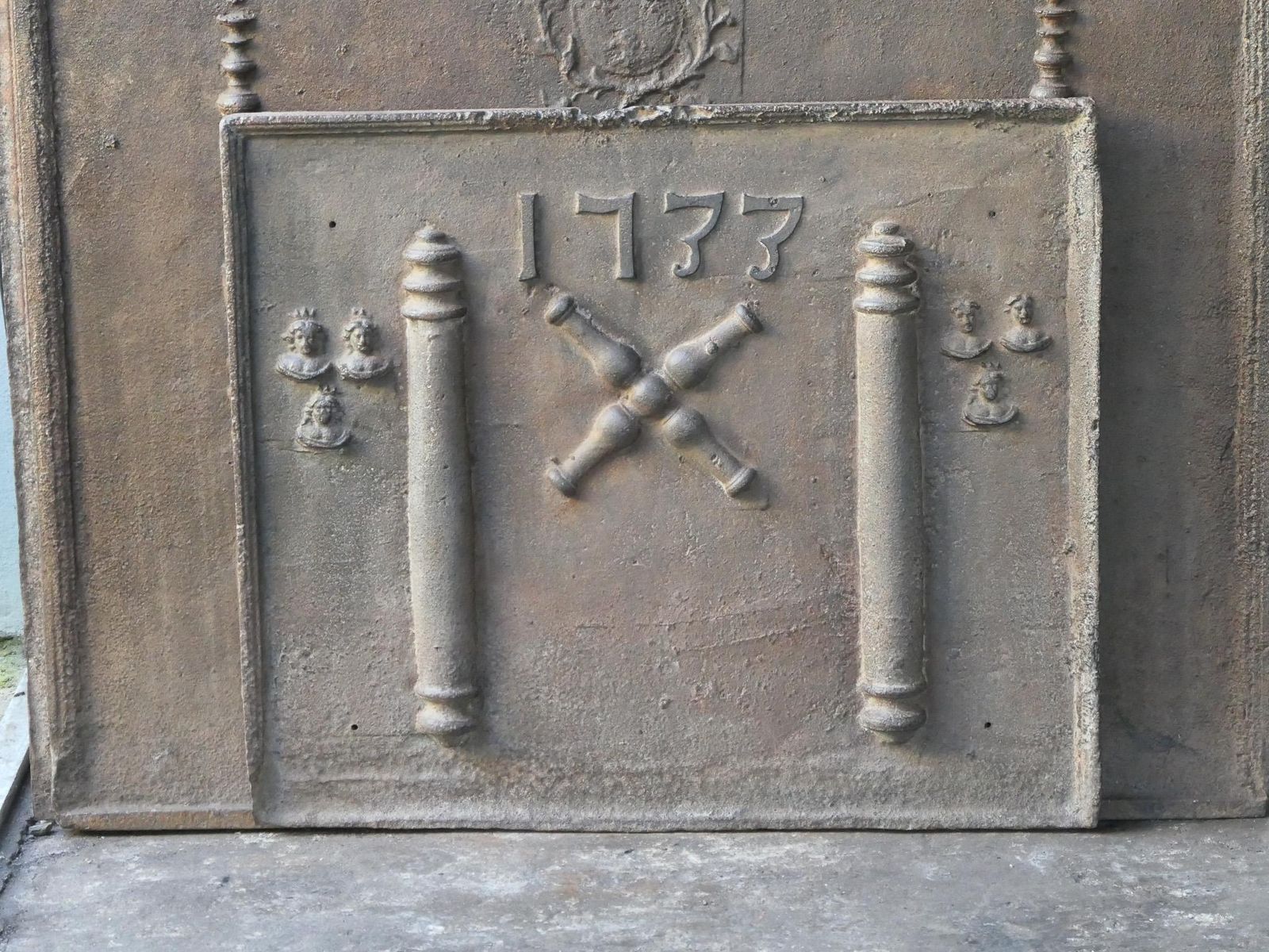 18th C. Louis XIV 'Pillars With Saint Andrew's Cross' Fireback / Backsplash photo Home Fixtures