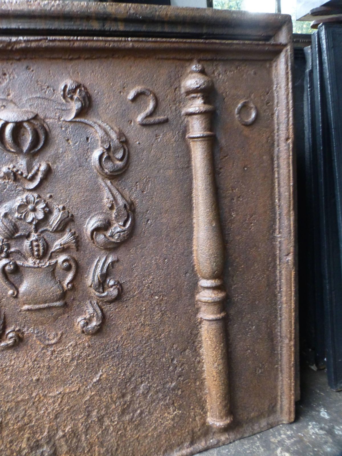 Magnificent French 'Coat Of Arms' Fireback / Backsplash, Dated 1720 photo buy