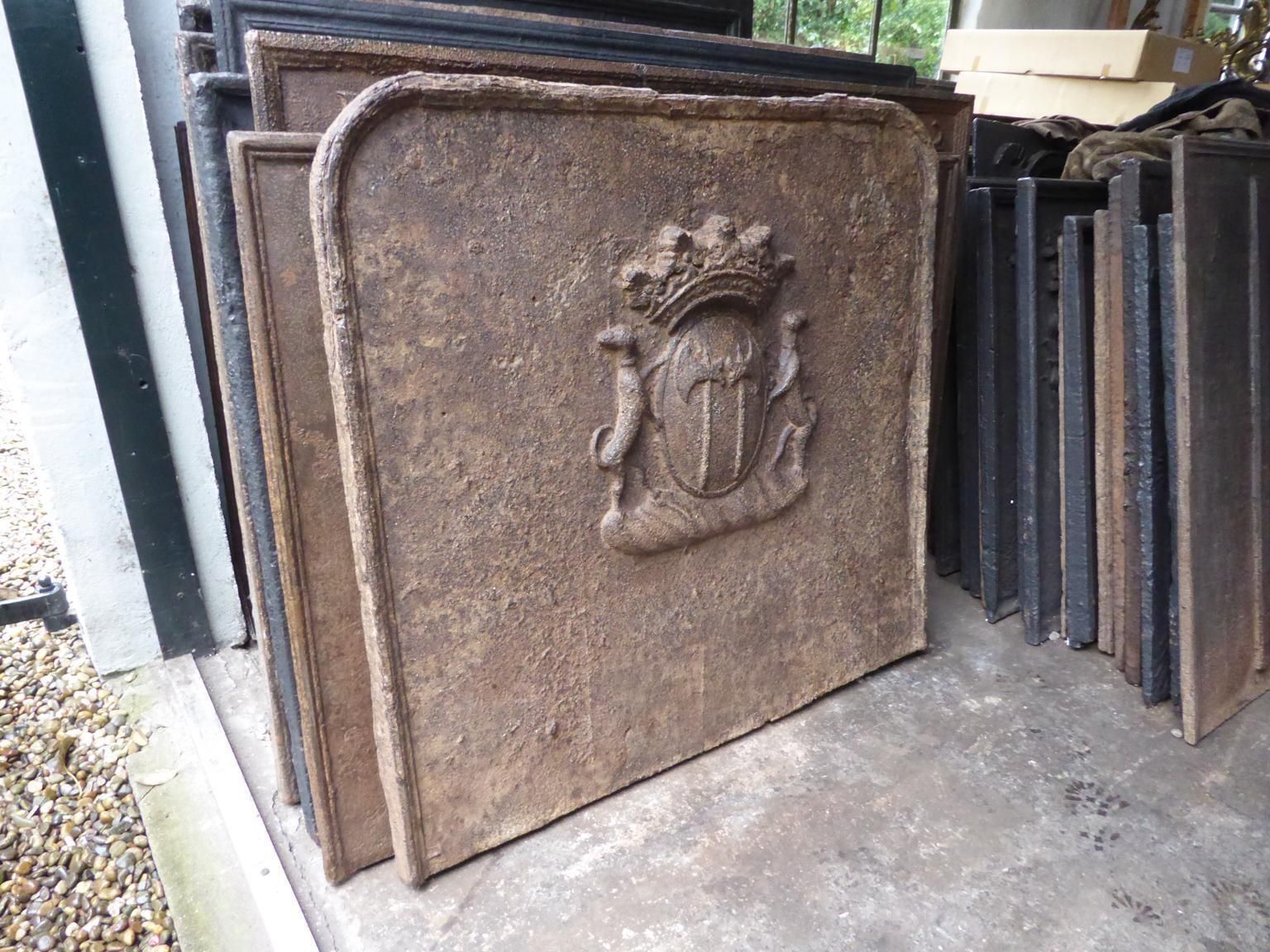 Large French Louis XIV 'Coat Of Arms' Fireback / Backsplash, 17th Century photo vintage