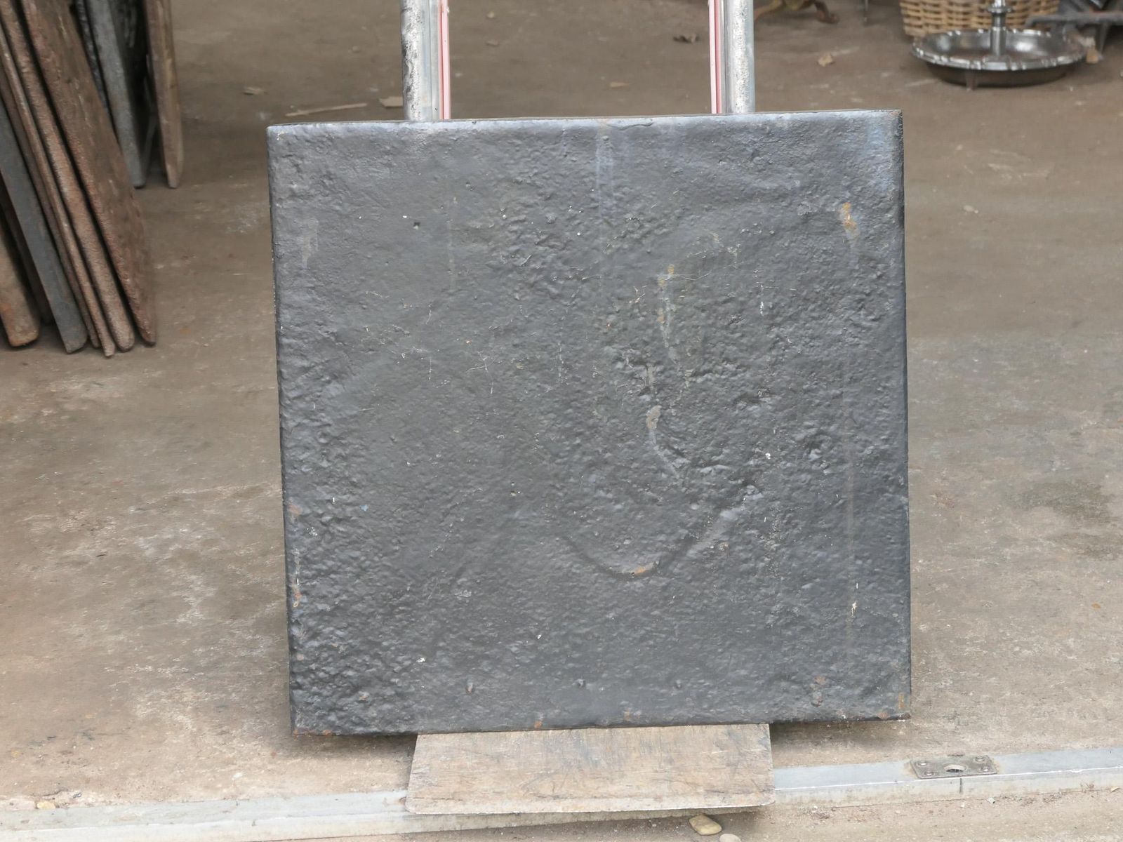 photo vinterior French Napoleon III Period 'Arms Of France' Fireback / Backsplash, 19th Century