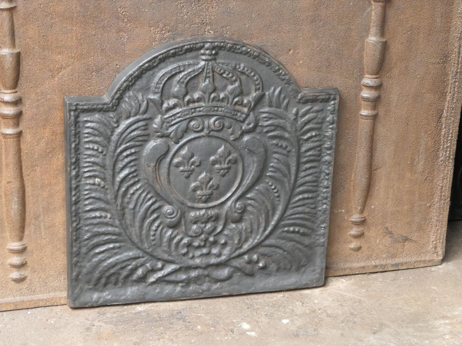 French Louis XV Style 'Arms Of France' Fireback / Backsplash photo vinterior
