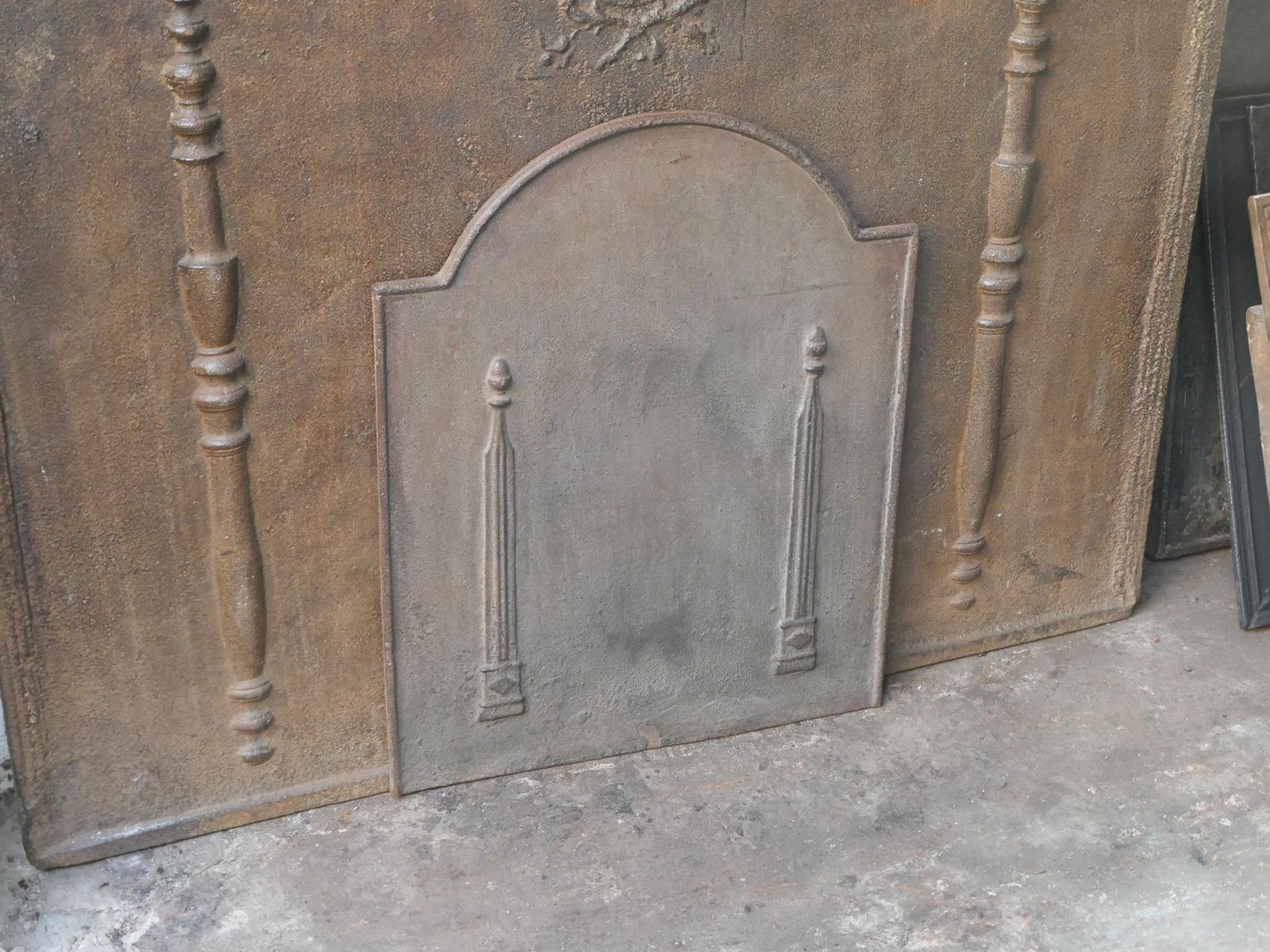 Antique French 'Pillars Of Freedom' Fireback / Backsplash, 18th   19th C. photo vinterior