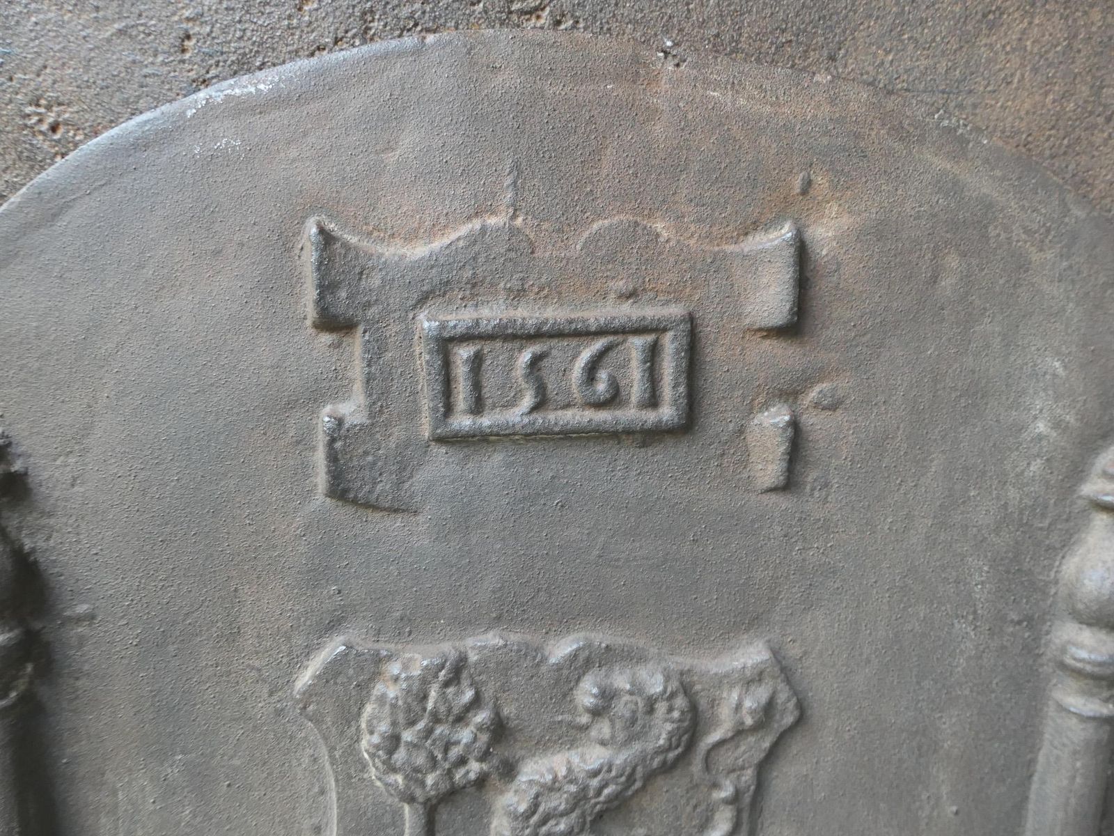 French Louis XIV Style 'Coat Of Arms' Fireback / Backsplash, 20th Century photo vintage
