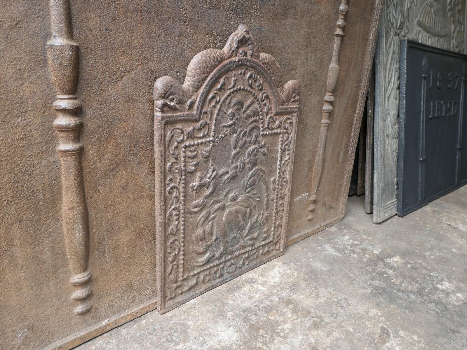 405.0 18th Century French Louis XV Period Fireback / Backsplash photo