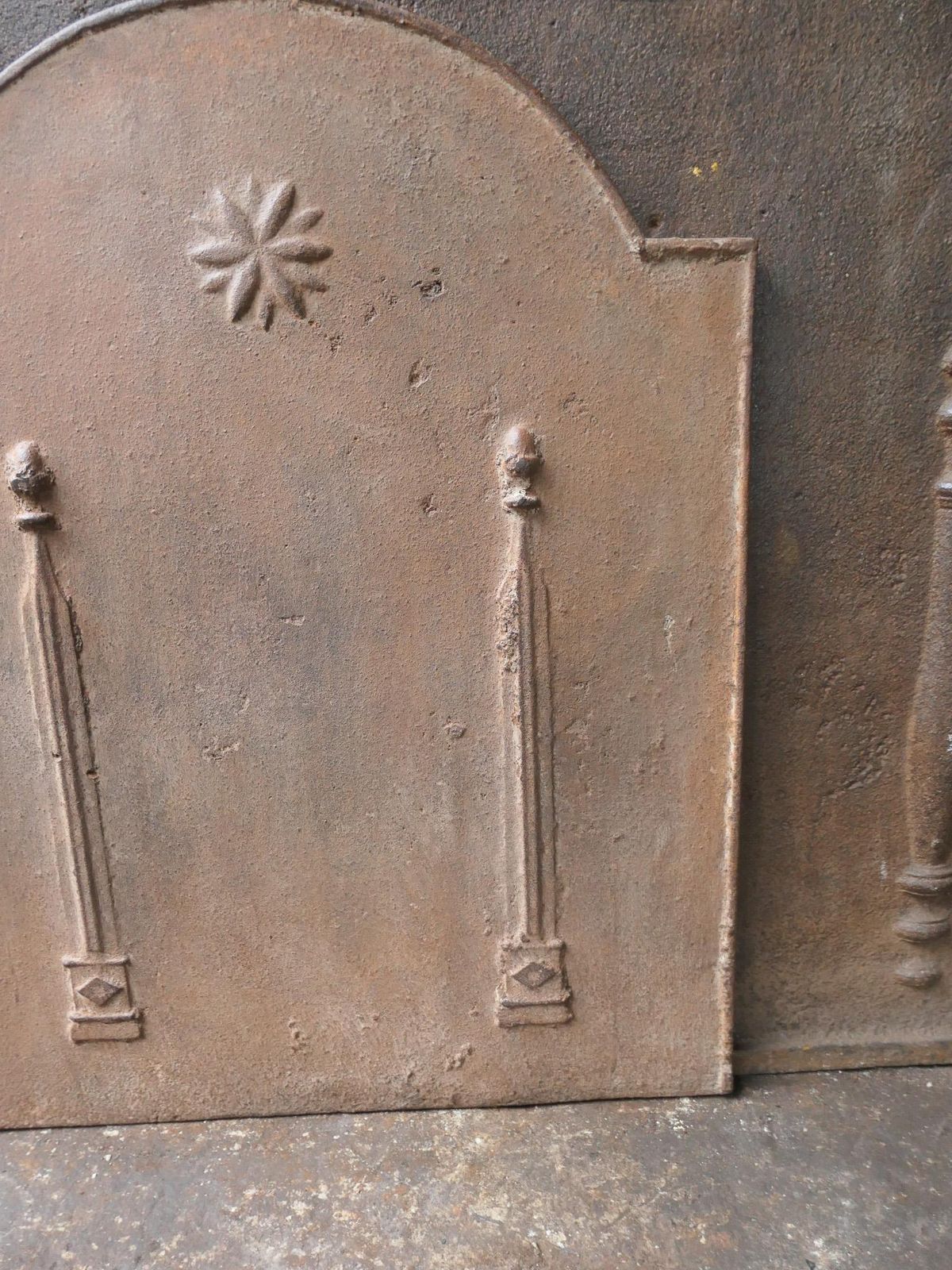 photo furniture Antique French 'Pillars Of Freedom' Fireback / Backsplash, 18th   19th C.