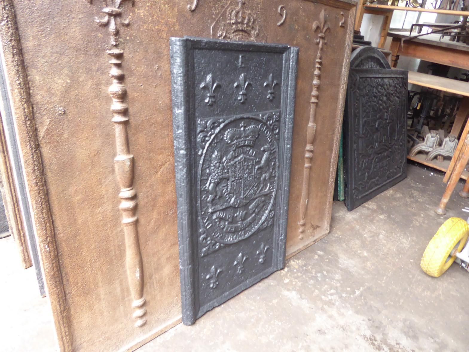 photo for sale Antique German 'Coat Of Arms' Fireback / Backsplash, 17th 18th Century