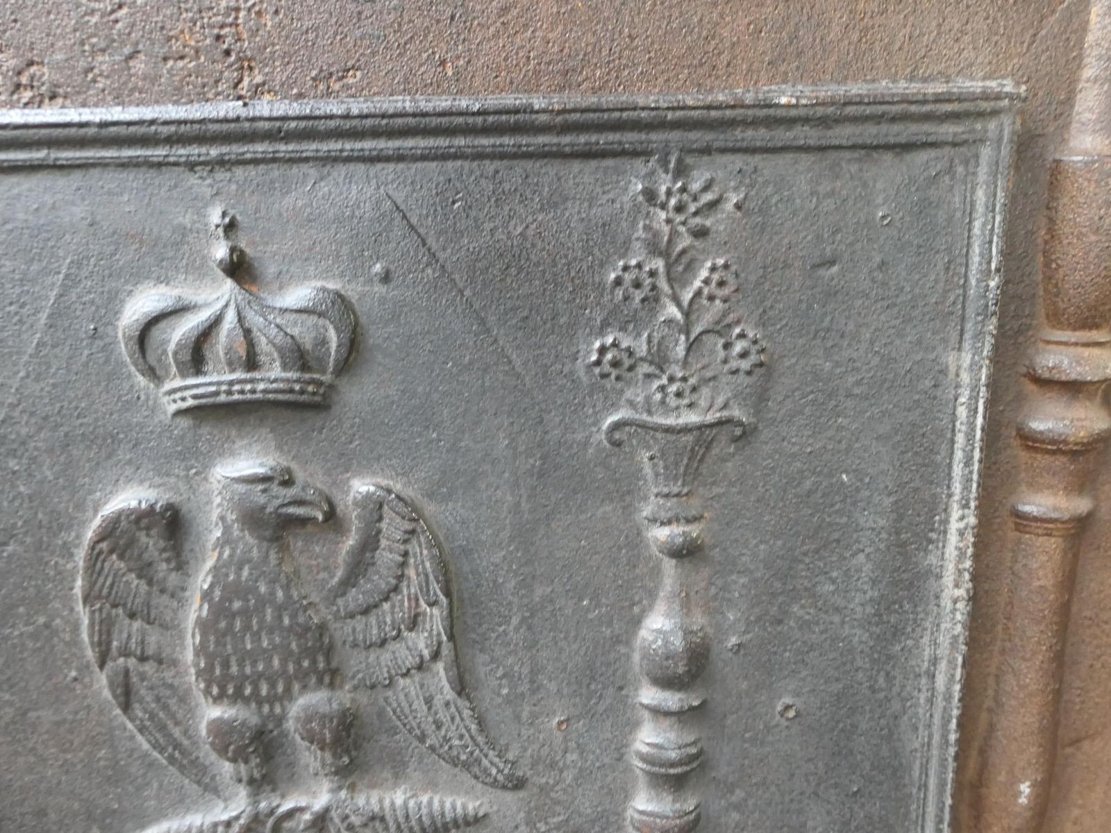 photo furniture 18th 19th Century French 'The Eagle Of Napoleon' Fireback / Backsplash