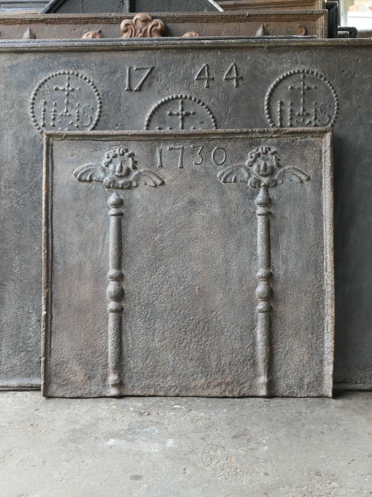 Home Fixtures French Louis XV Fireback / Backsplash With Pillars Of Hercules, 18th Century photo