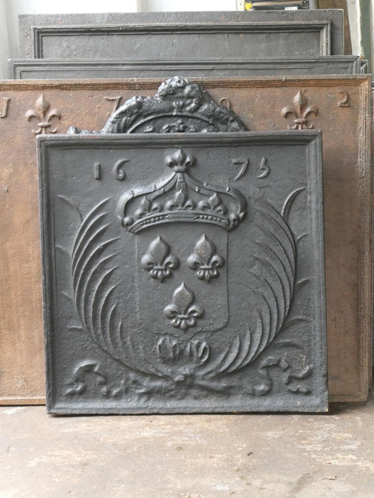 17th Century French Louis XIV 'Arms Of France' Fireback / Backsplash photo Home Fixtures
