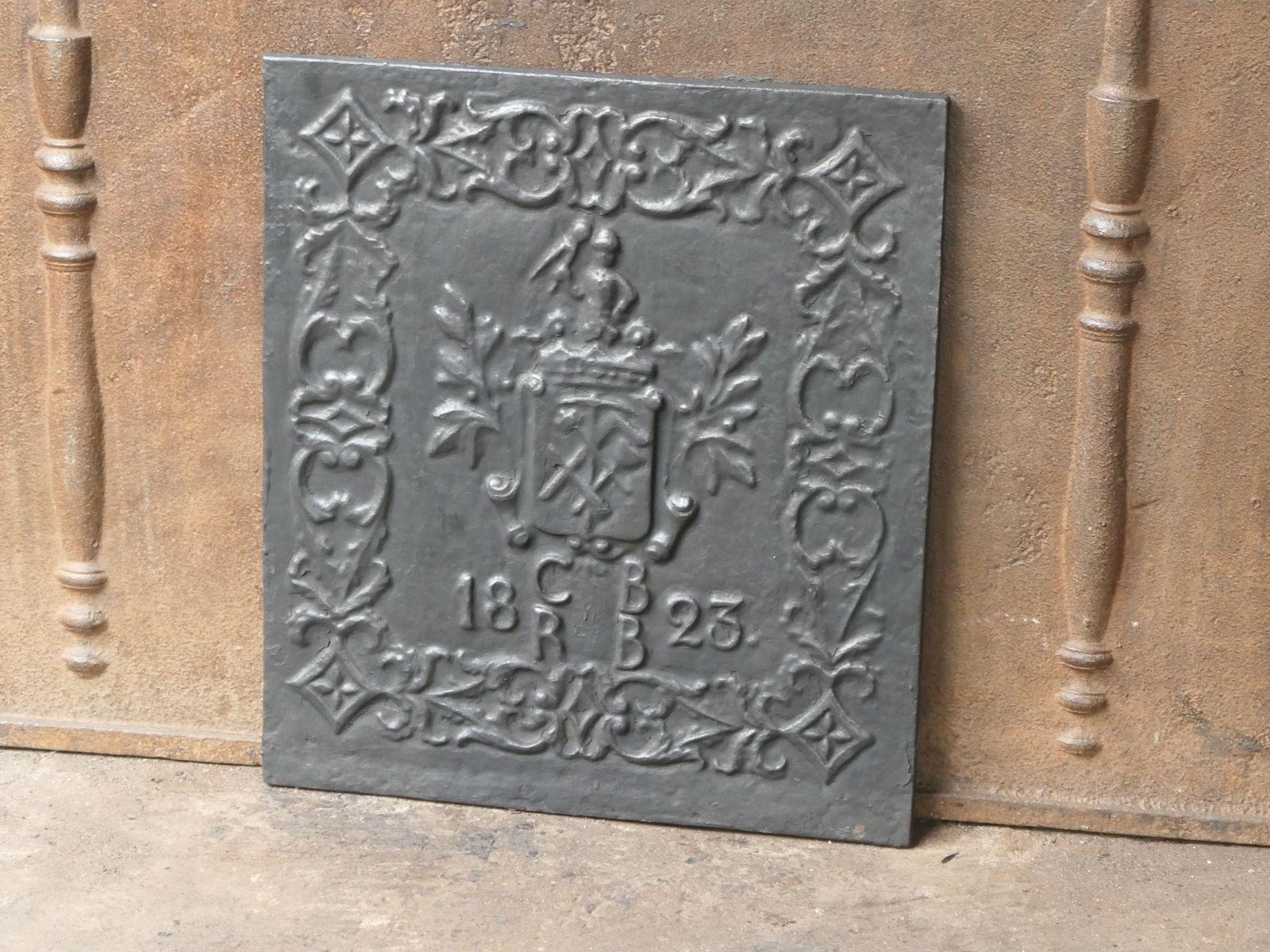 20th Century German Victorian Style 'Coat Of Arms' Fireback / Backsplash photo 320.0