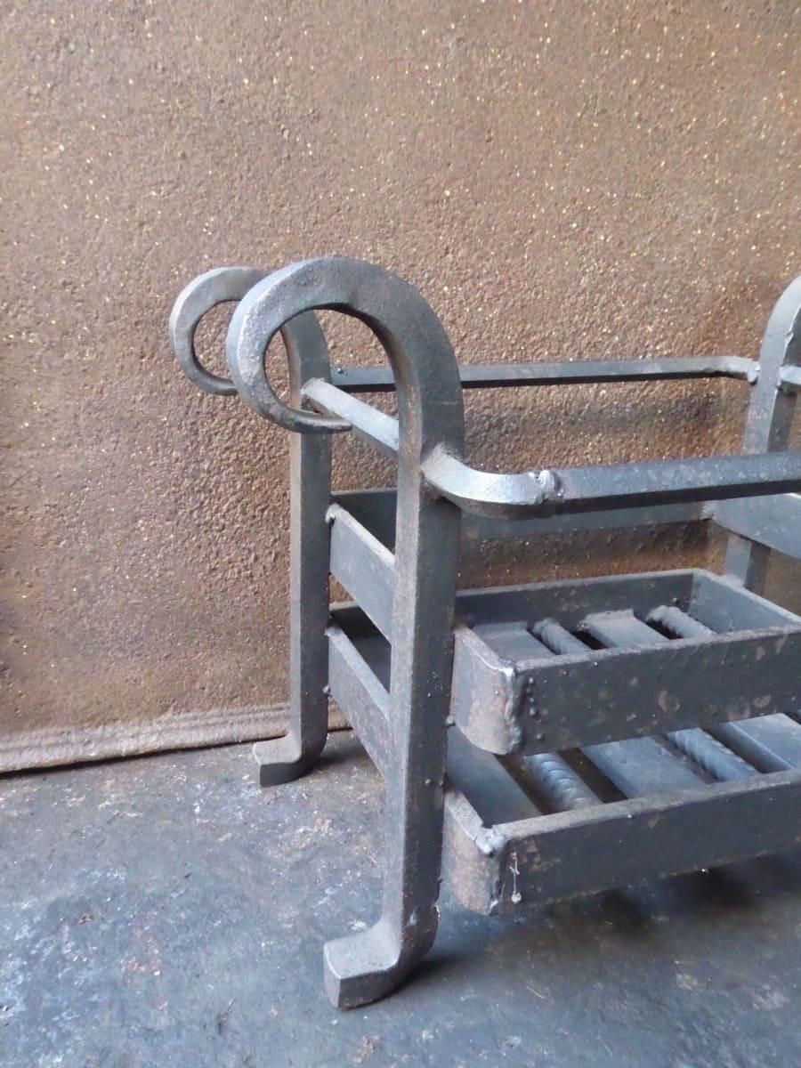 English Victorian Style Fireplace Grate Or Fire Basket, 20th Century photo vintage