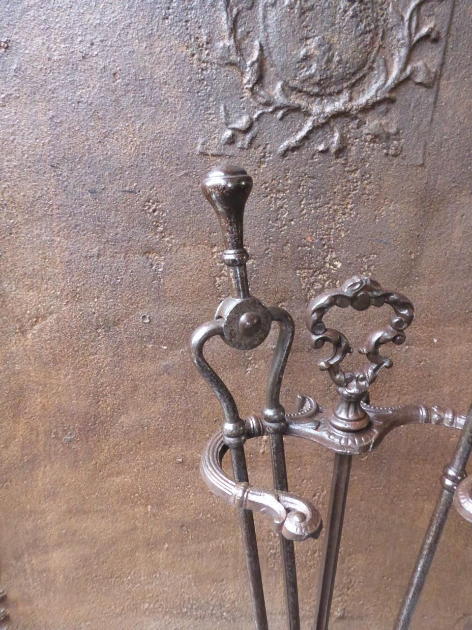 19th Century English Victorian Fireplace Tools Or Fireplace Toolset photo vinterior