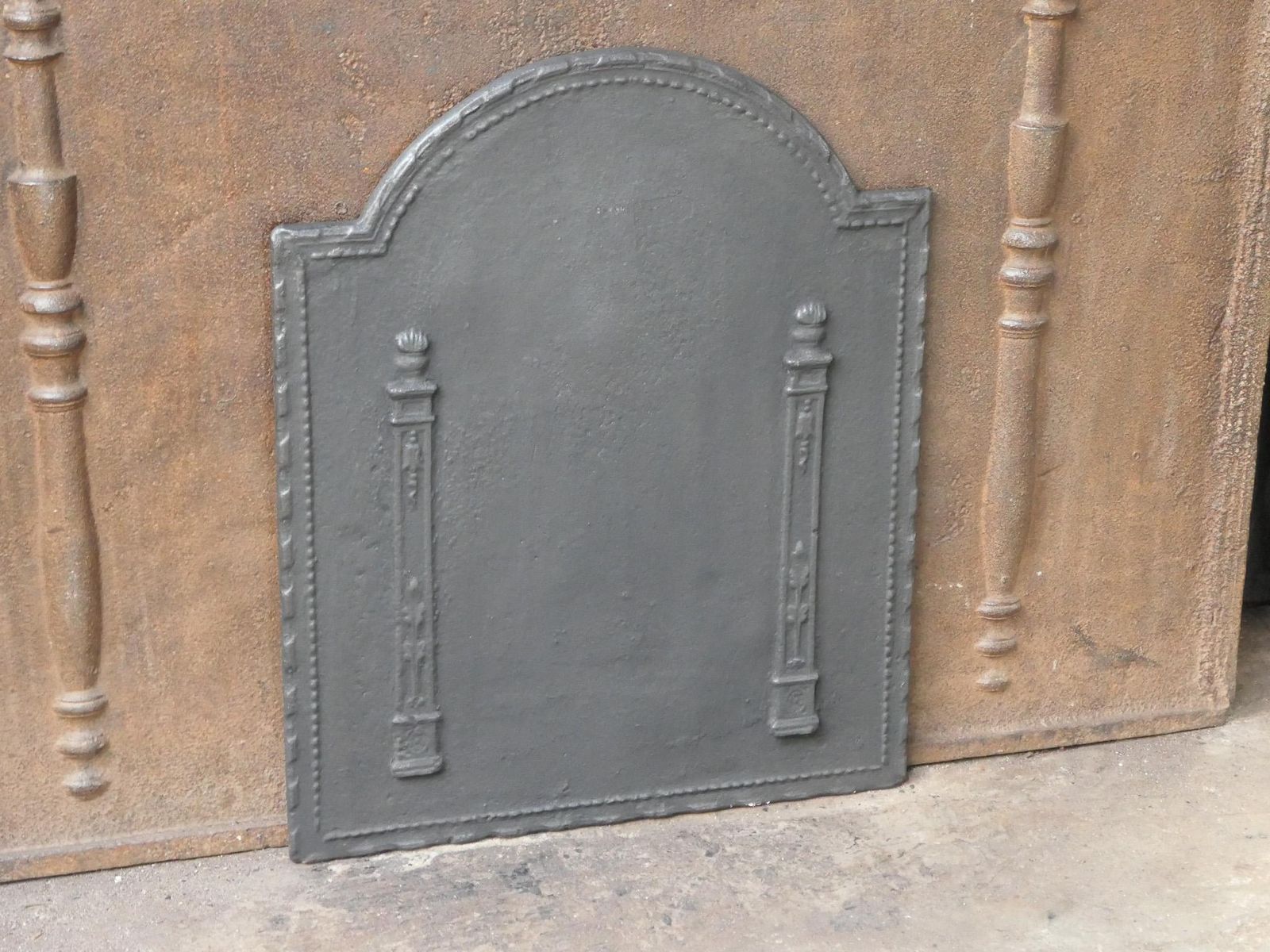 Antique French 'Pillars Of Freedom' Fireback / Backsplash, 18th   19th C. photo vinterior