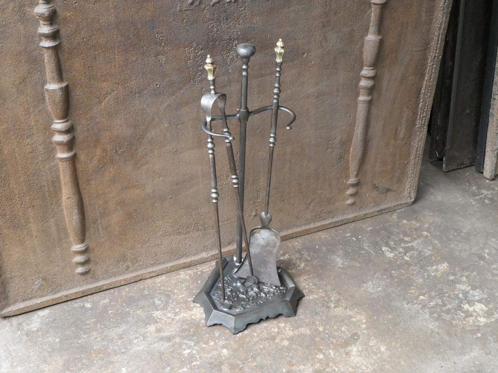Antique French 'Grandy Fils' Fireplace Tools Or Fire Tools, 19th Century photo vinterior