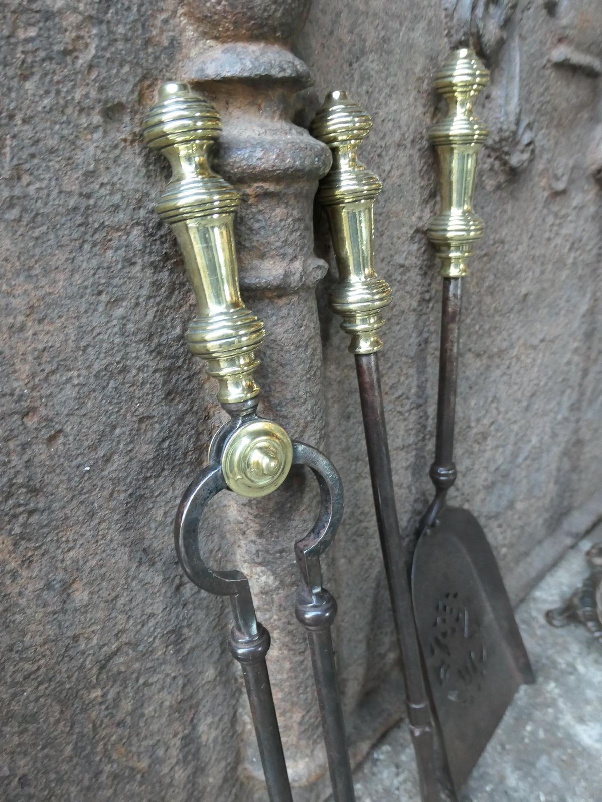 593.0 Small 19th C. English Victorian Fireplace Companion Set photo