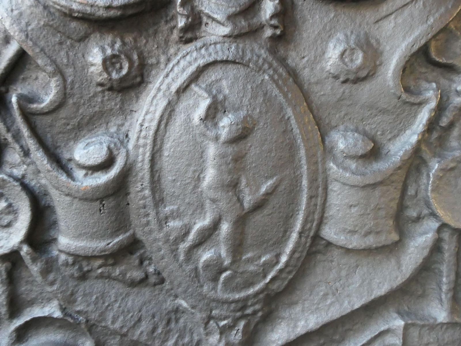 Heavy French Victorian Style Arms Of France Fireback / Backsplash, 20th Century photo vintage