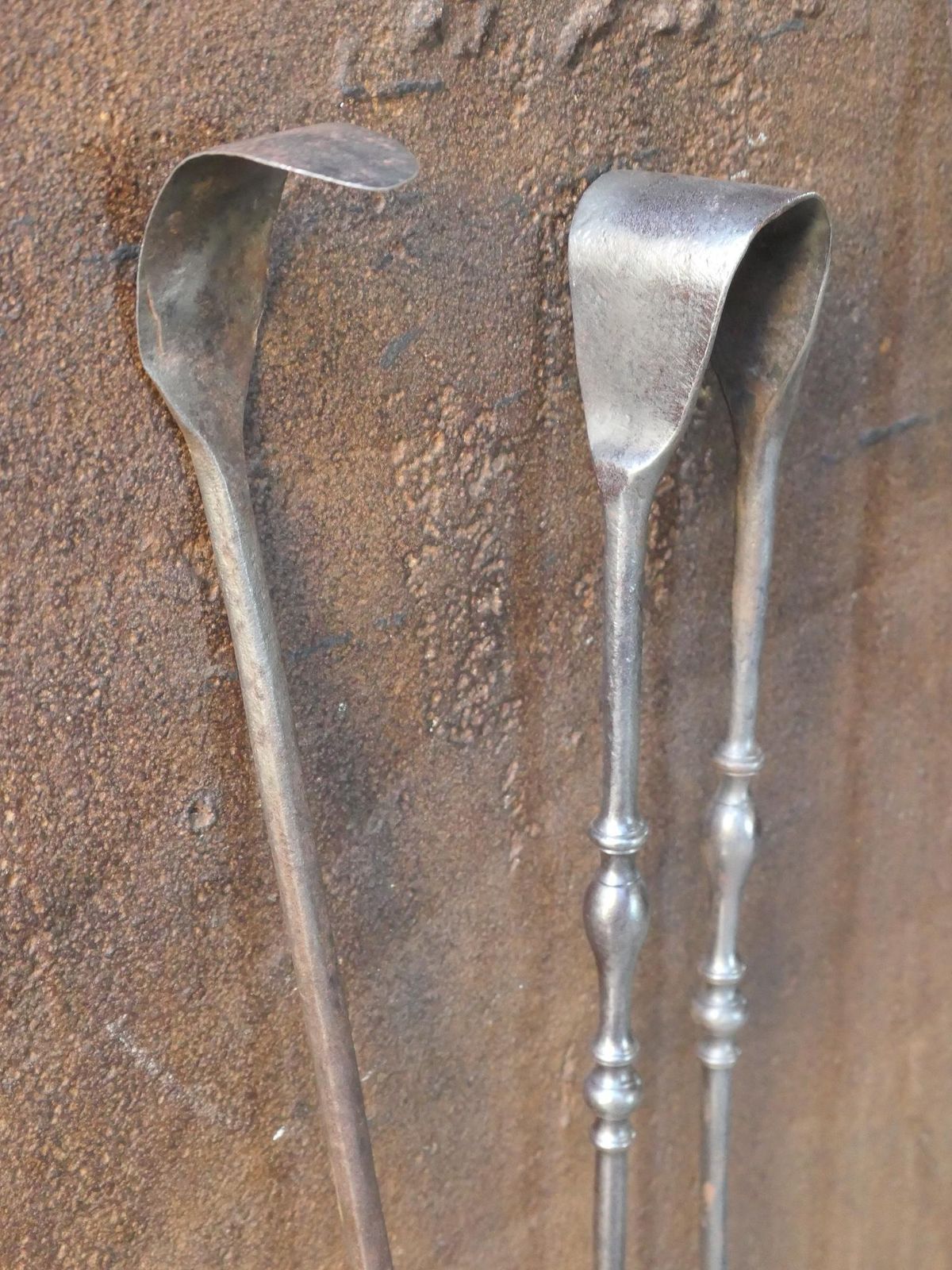 photo vinterior 18th Century Louis XV Iron Fireplace Tools