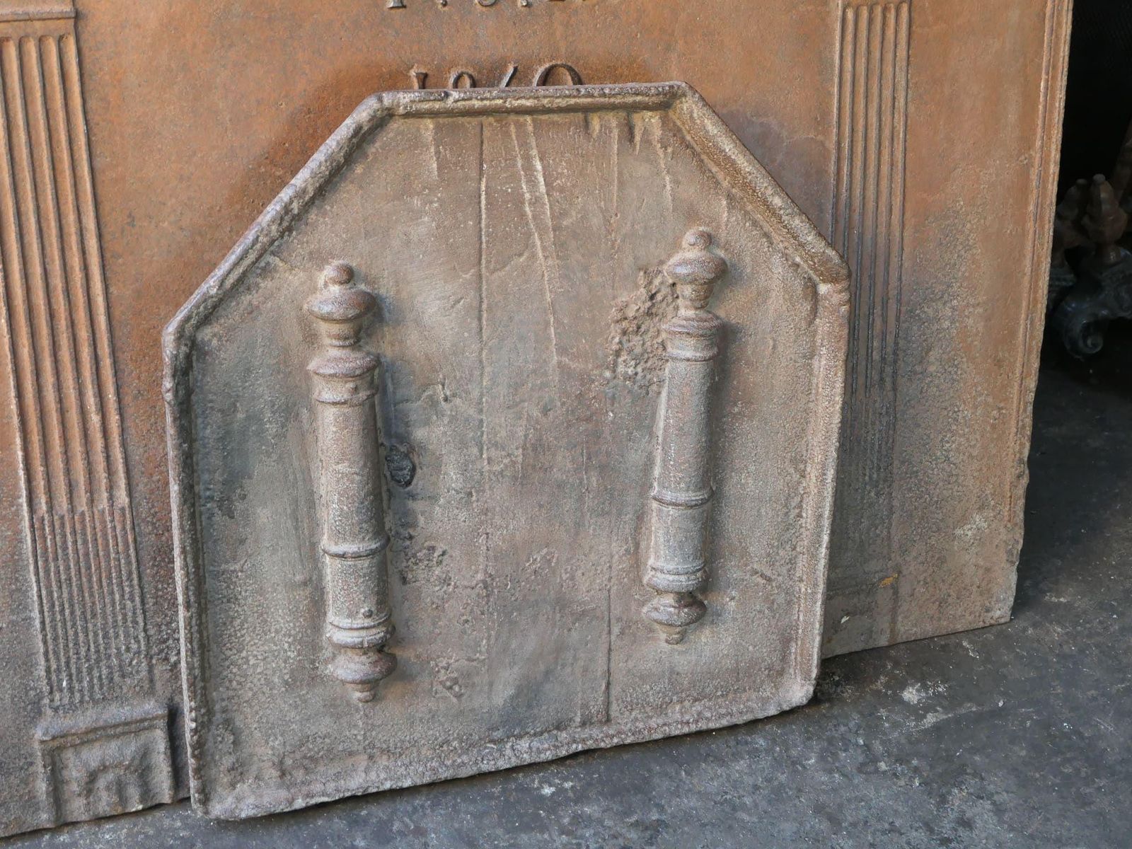 French Fireback / Backsplash With Pillars Of Hercules, 17th 18th Century photo Home Fixtures