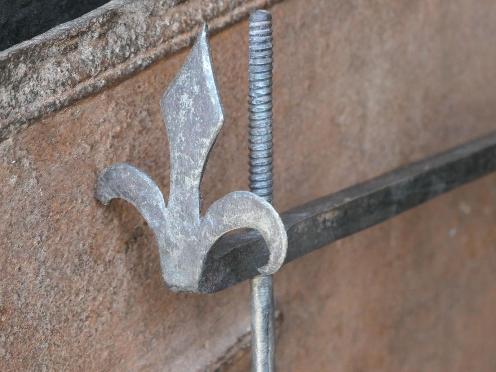 photo vintage 17th 18th Century French Fireplace Crane