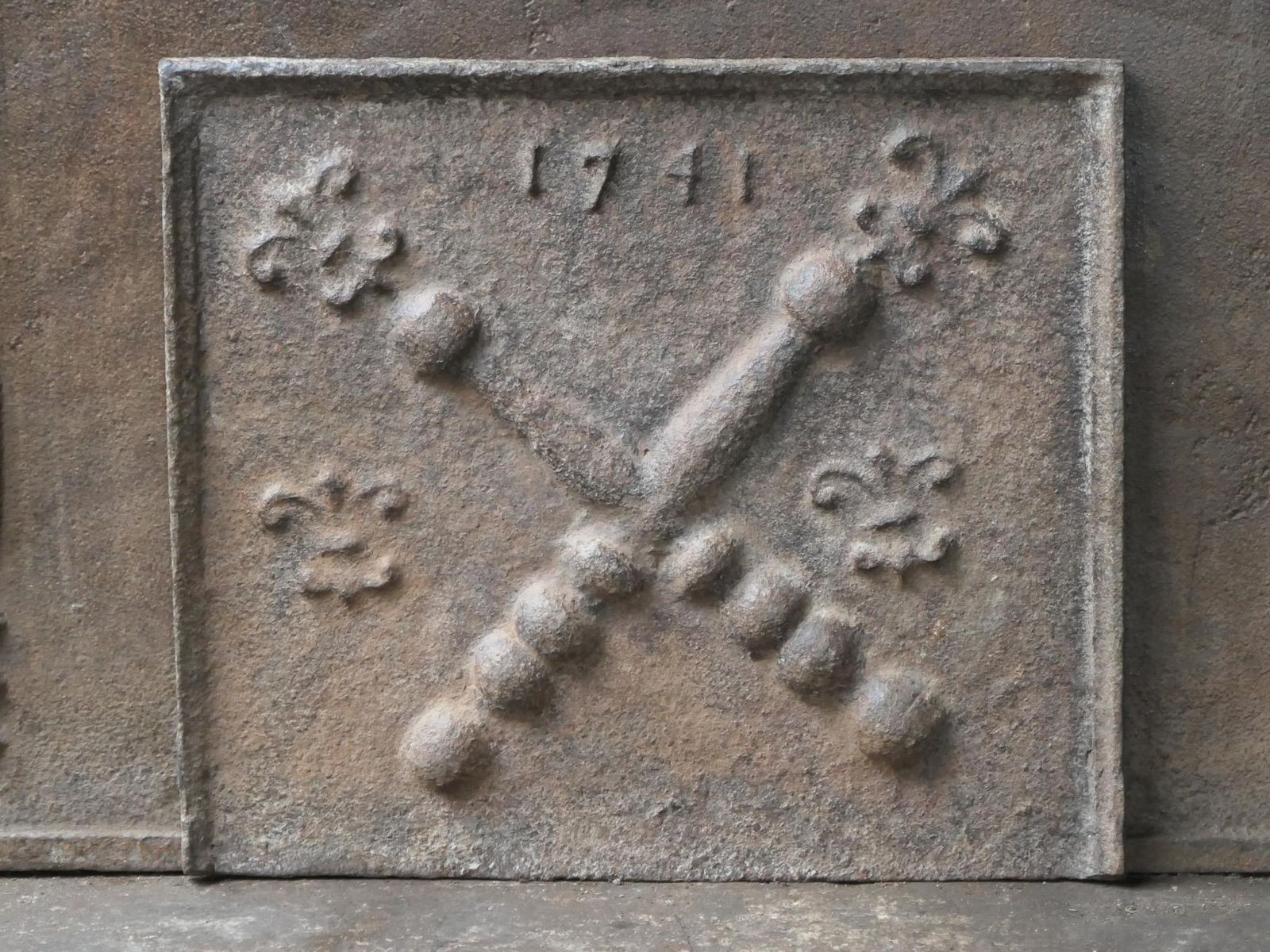 Antique Louis XIV 'Pillars With Saint Andrew's Cross' Fireback / Backsplash photo 661.0